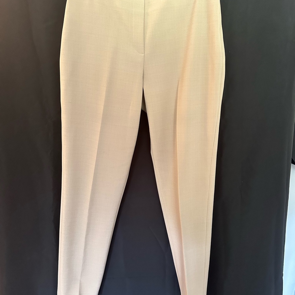 Elegant Elie Tahari Beige dress Pants US8